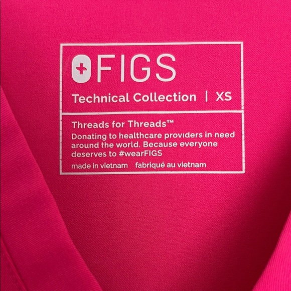 Figs Women's Scrub Set in rare Shocking Pink - Picture 3 of 8
